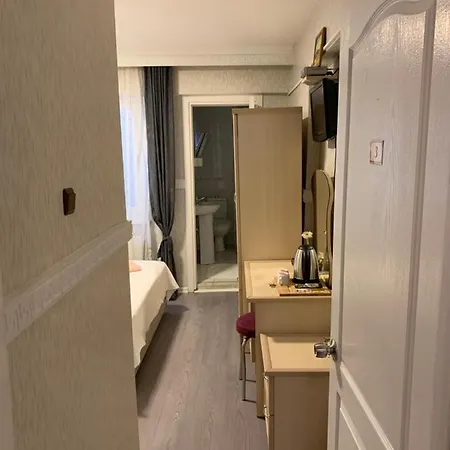 Antik Sofia Hotel *